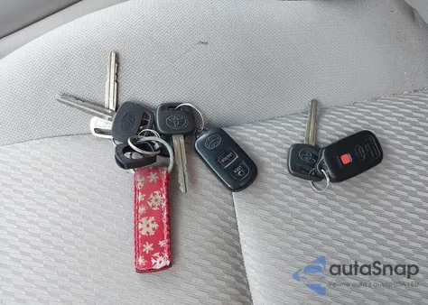 2006 Toyota Highlander V6 z USA, uszkodzony, nr VIN JTEGP21A260104183